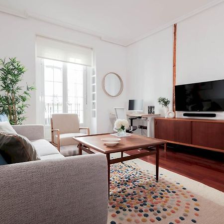 One Bedroom Apartment In Chueca Madrid Esterno foto